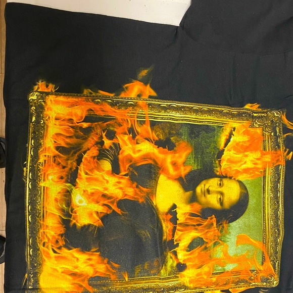 “Pleasures” Burning Mona Lisa - Picture 2 of 4
